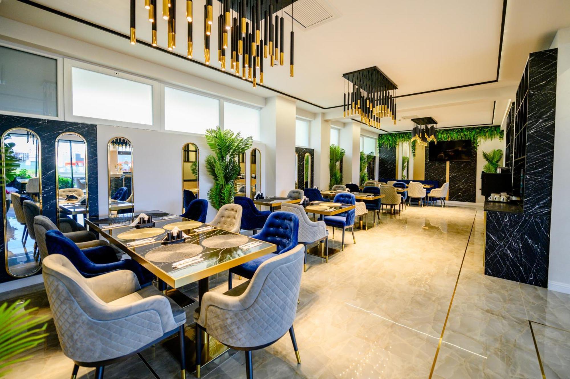 Elitte Inn & Suites Rosu Экстерьер фото