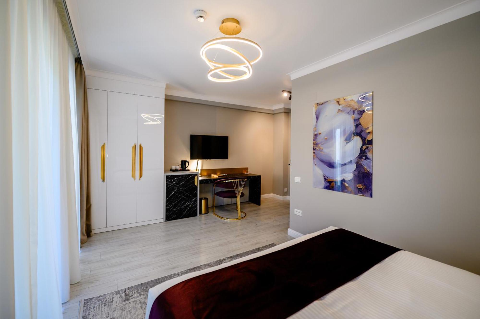 Elitte Inn & Suites Rosu Экстерьер фото